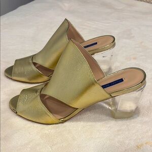 Stuart Weitzman sz 10 Gold Mules with Chunky Heel​